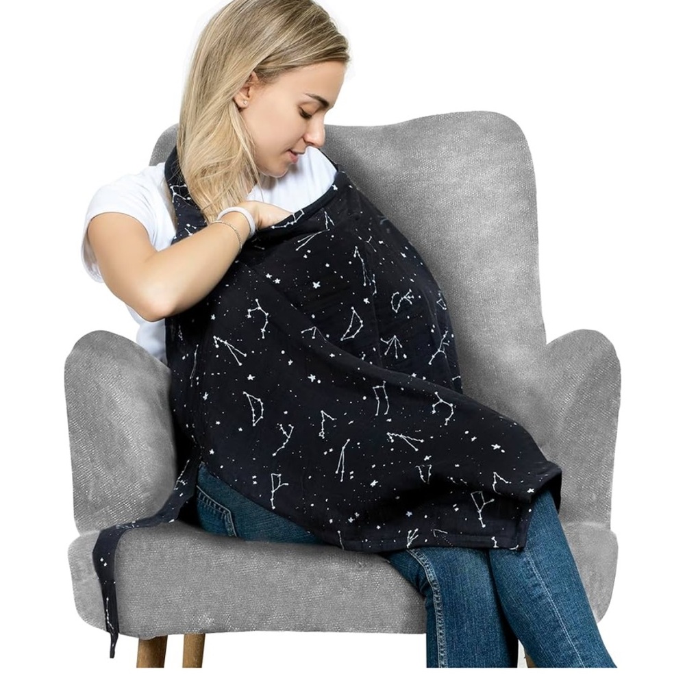 San Francisco Baby Nursing Cover with Constellation Print - Black